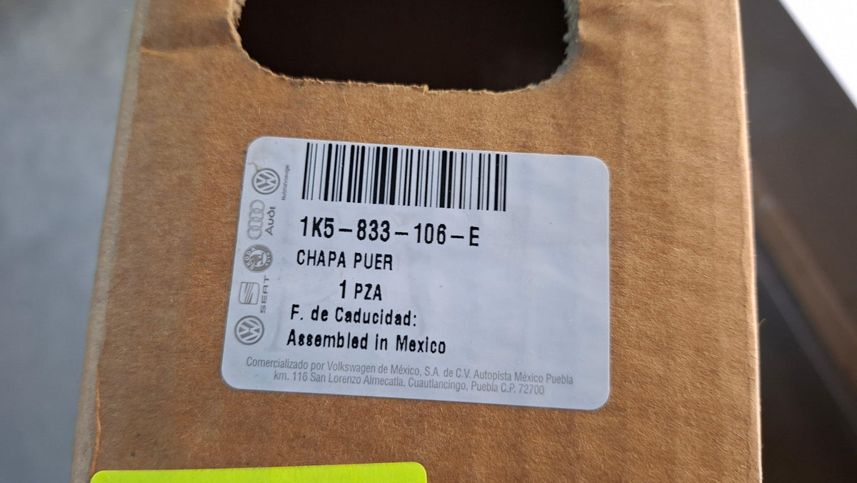Original OE Volkswagen Tür 1K5833106E