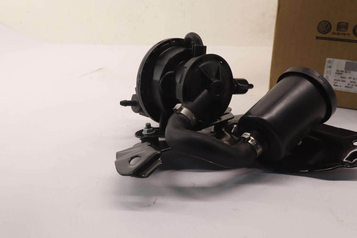 Original OE Volkswagen Pumpe 1K0906201D