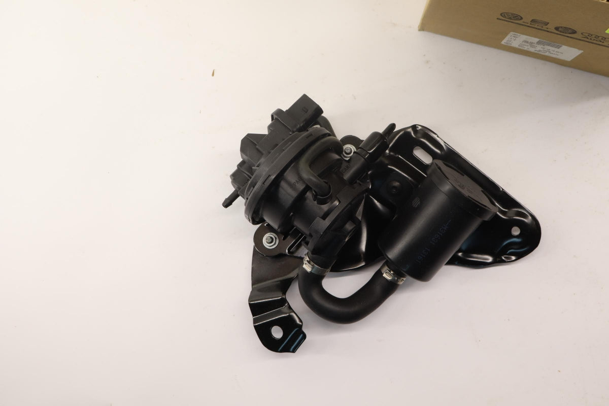 Original OE Volkswagen Pumpe 1K0906201D