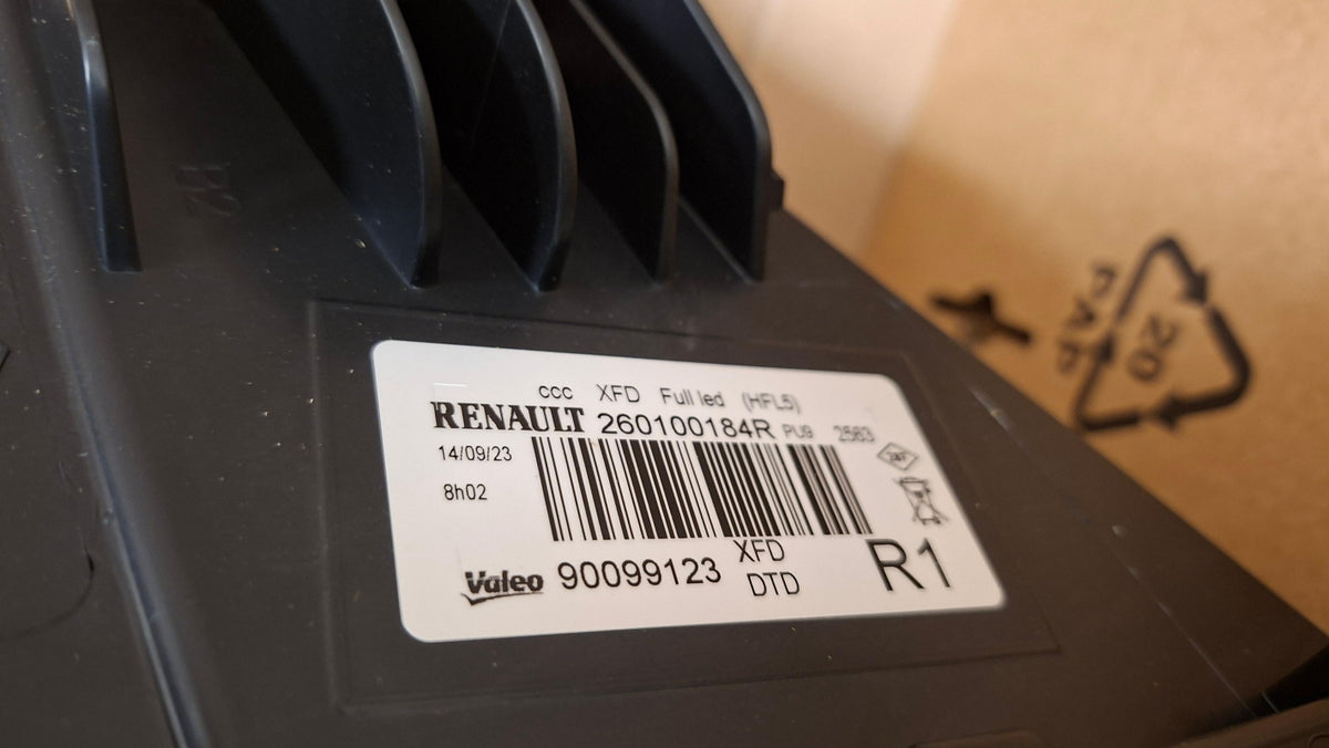 Original OE RENAULT Scheinwerfer 260100184R