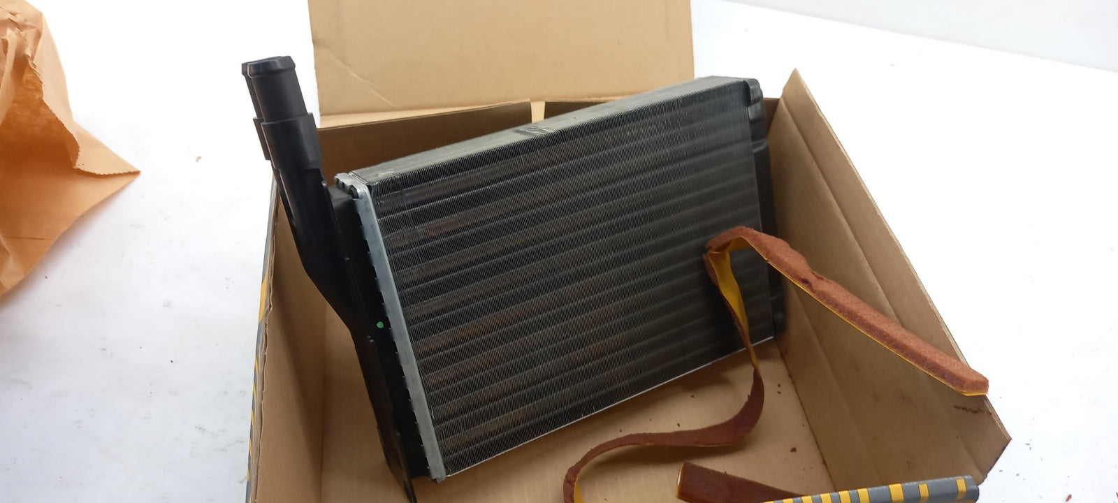 Original OE RENAULT Innenraumheizung Wärmetauscher 7701027078