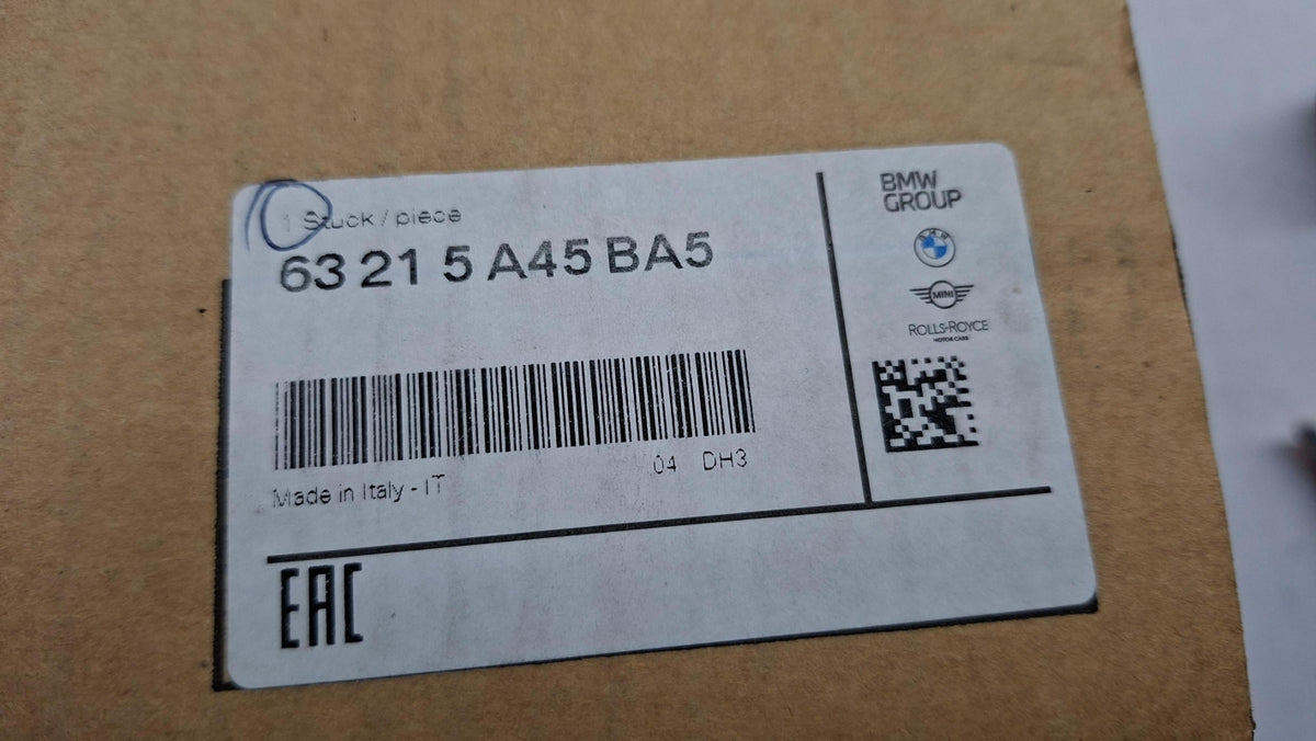 Original OE BMW Heckleuchte 63215A45BA5