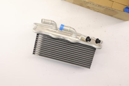 Original OE Volkswagen Ladeluftkühler 04C145749C
