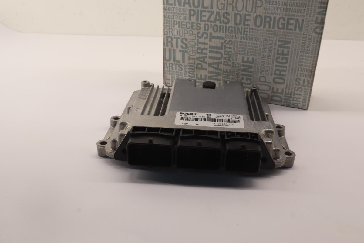 Original OE RENAULT Motorsteuergerät 8200823728