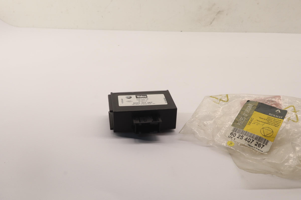 Original OE RENAULT Steuergerät 6025407267