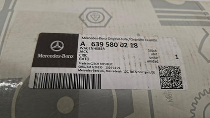 Original OE MERCEDES-BENZ Wagenheber A6395800218