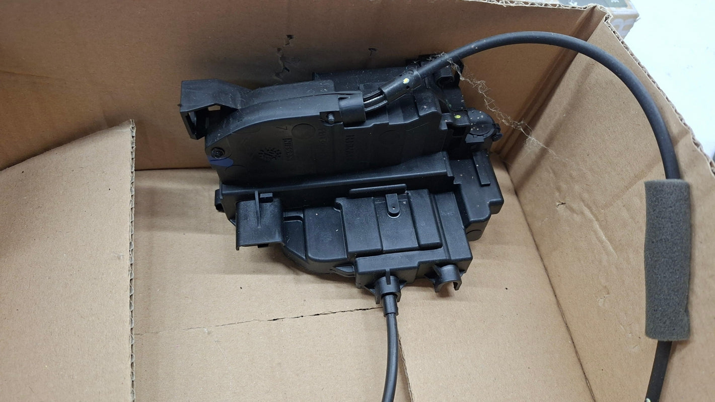 Original OE RENAULT Türschloss 8200219249