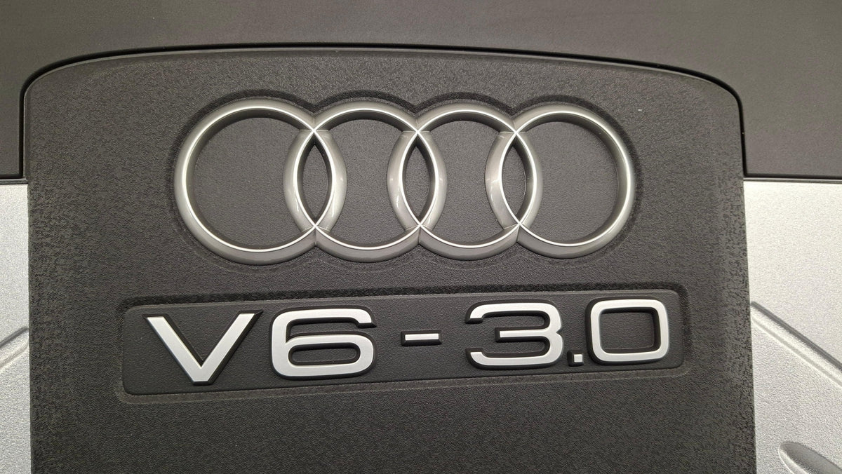 Original OE Volkswagen Motorabdeckung 4L0103925B