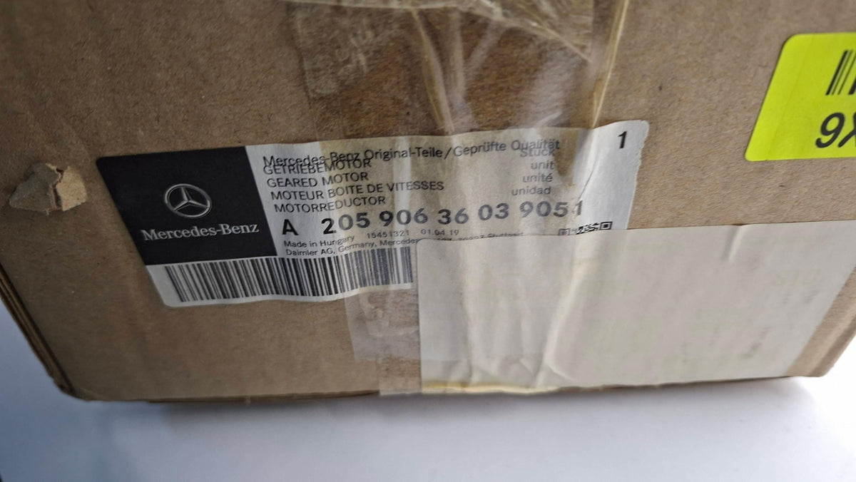 Original OE MERCEDES-BENZ Stellantrieb A20590636039051