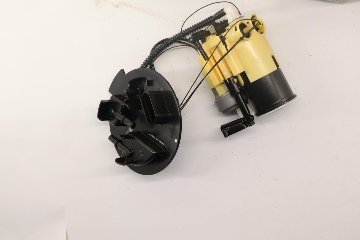 Original OE MERCEDES-BENZ Kraftstoff-Fördereinheit A2054702094