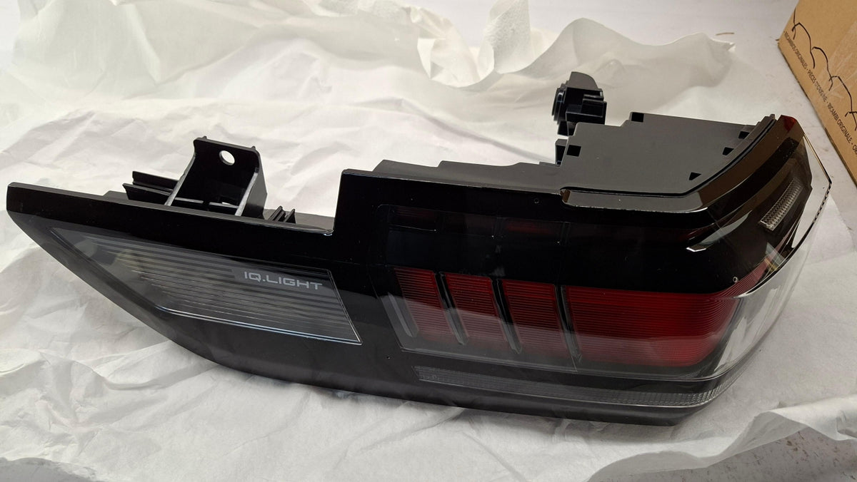 Original OE Volkswagen Heckleuchte 1T3945207C