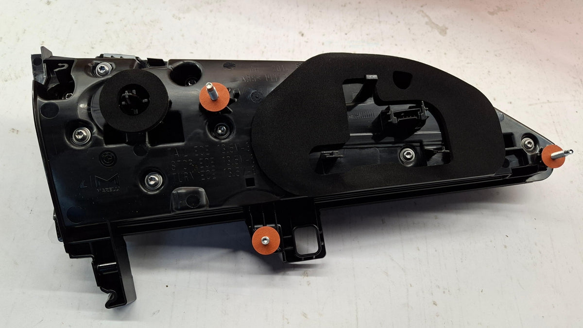 Original OE BMW Heckleuchte 63215A45BA6
