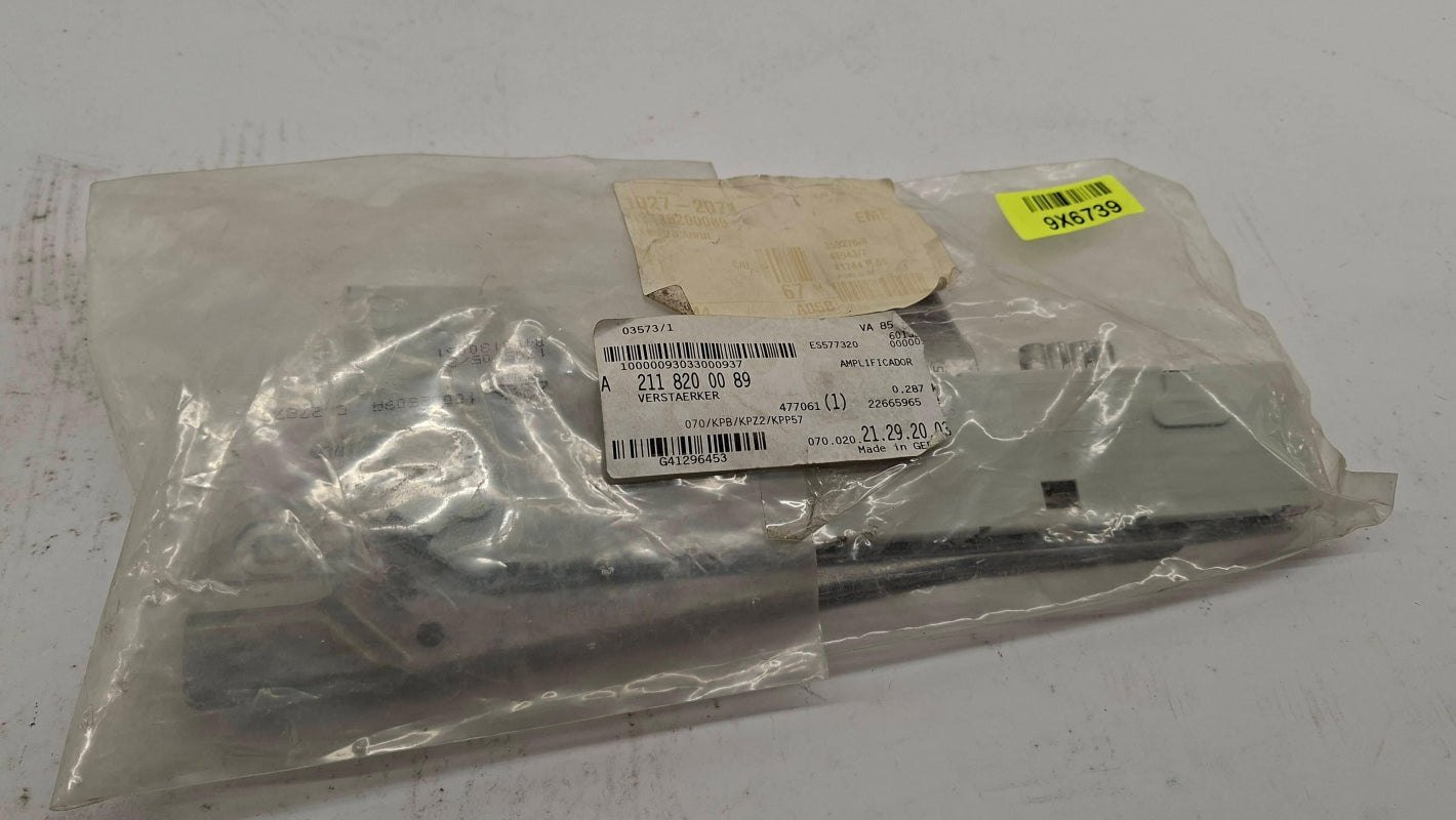 Original OE MERCEDES-BENZ Verstärker A2118200089