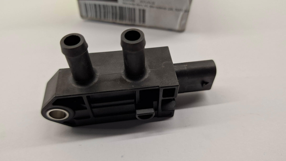 Original MERCEDES-BENZ W213 C238 W167 W206 X254 Abgasdrucksensor A0009057213