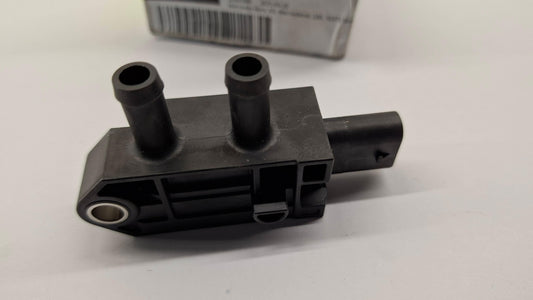 Original MERCEDES-BENZ W213 C238 W167 W206 X254 Abgasdrucksensor A0009057213