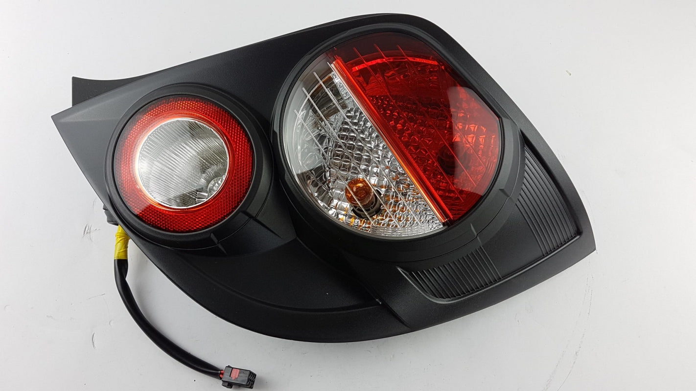 Original OE CHEVROLET rear light 96830986 