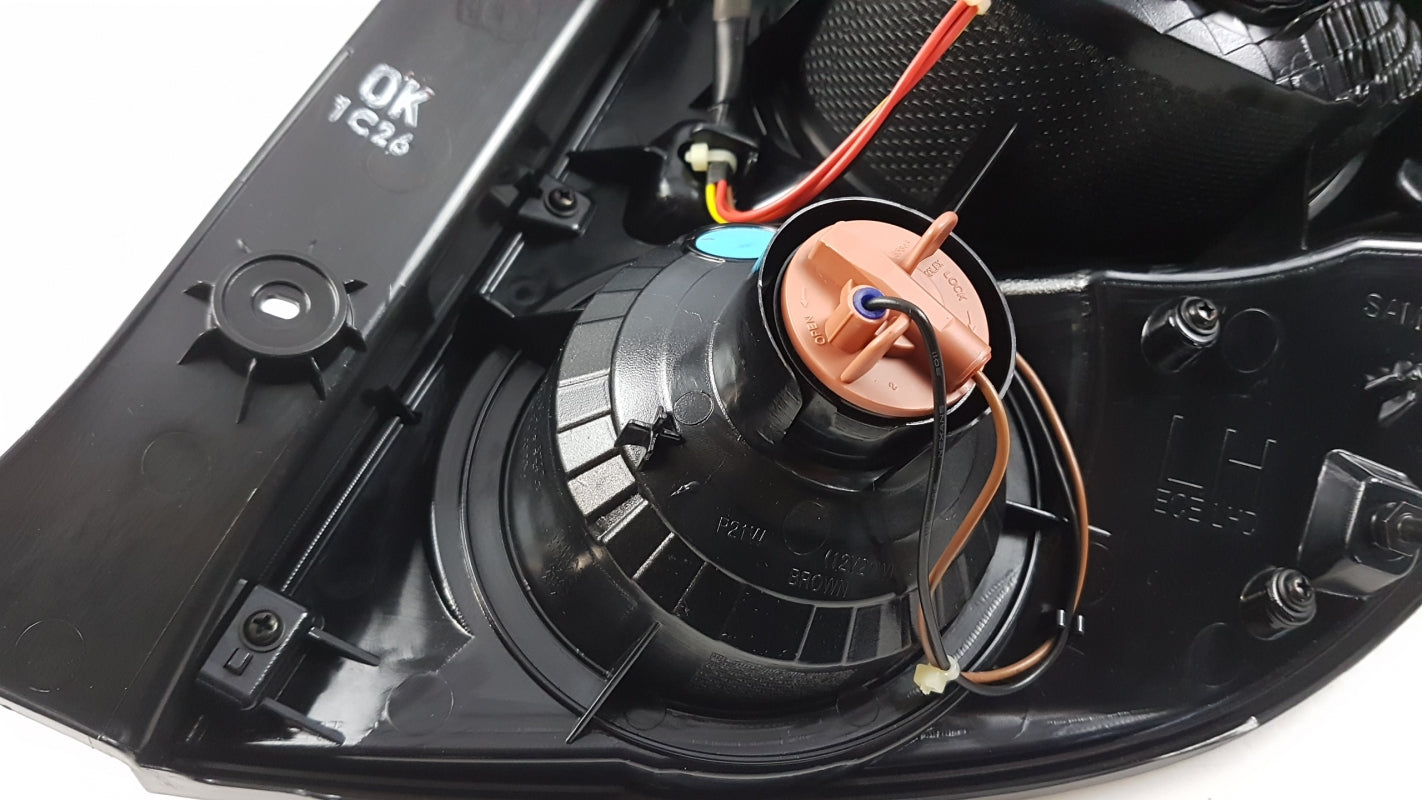 Original CHEVROLET Aveo Sonic kombi T300 Heckleuchte Rücklicht links 95470358