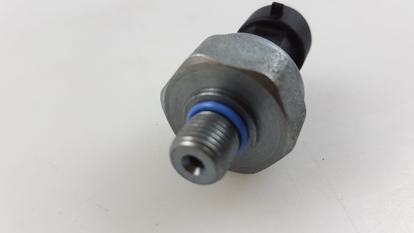 Original FIAT 500 Punto Panda Doblo Ducato LANCIA Musa Öldrucksensor 71719383