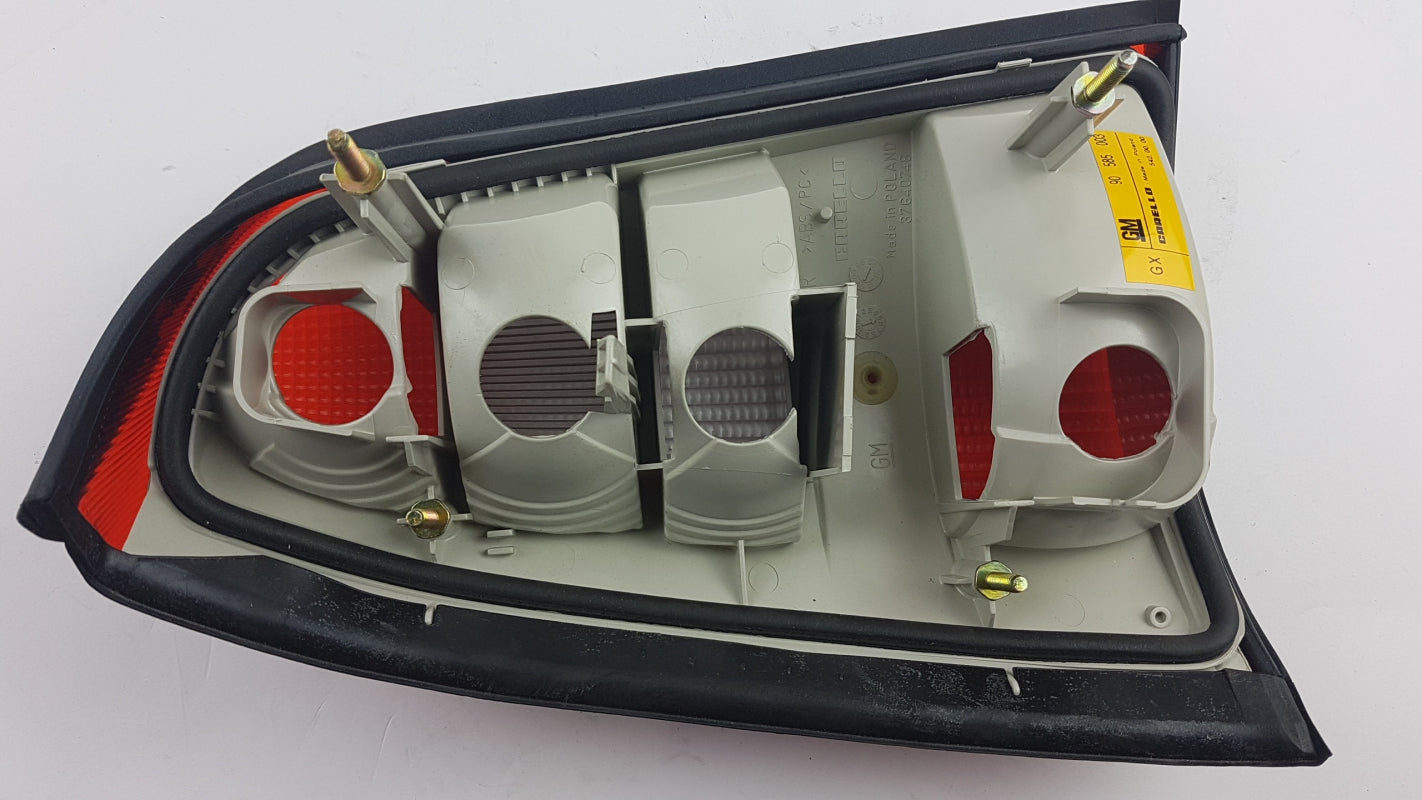 Original OPEL Vectra-B kombi Heckleuchte Rücklicht klar rechts 90541635