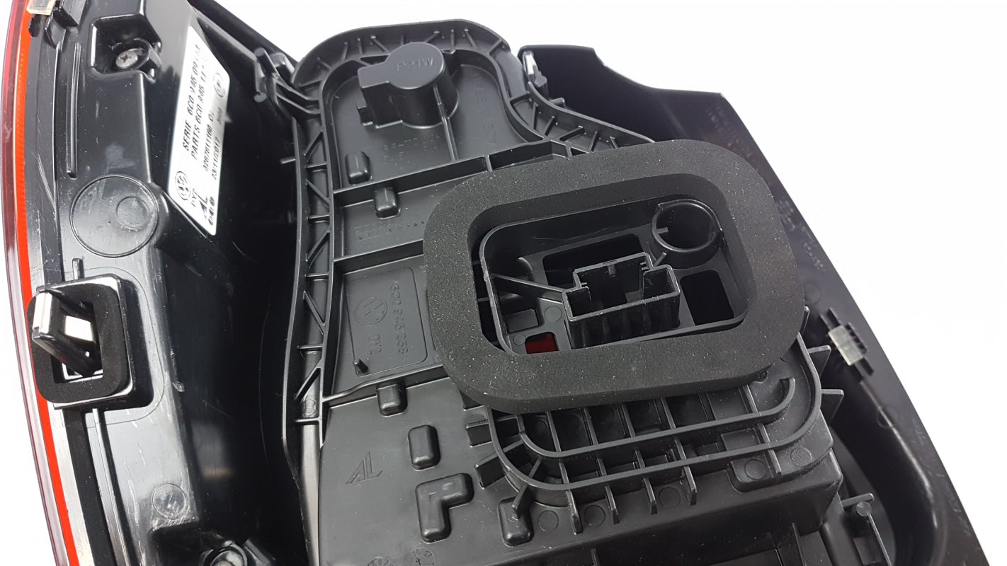 Original VW Polo V '14-'17 Schlussleuchte Rücklicht rechts 6C0945096M