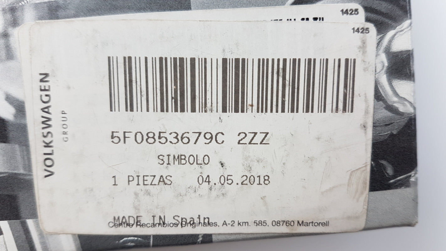 Original OE Volkswagen Emblem Logo 5F0853679C2ZZ
