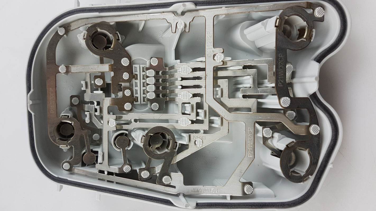 Original OE Volkswagen Rücklicht Lampenträger 4F5945222C