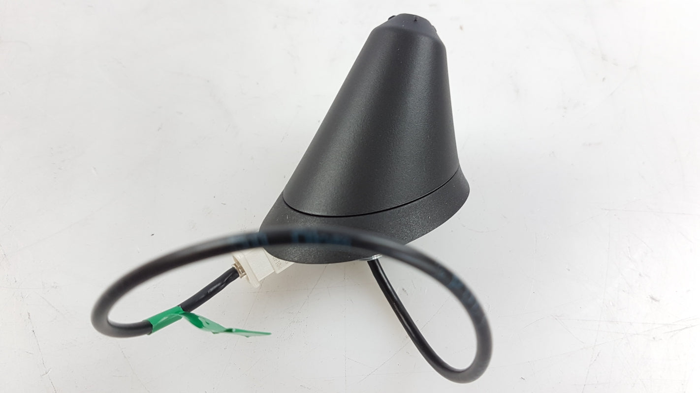 Original OE Volkswagen Antennenfuss 6R0035501