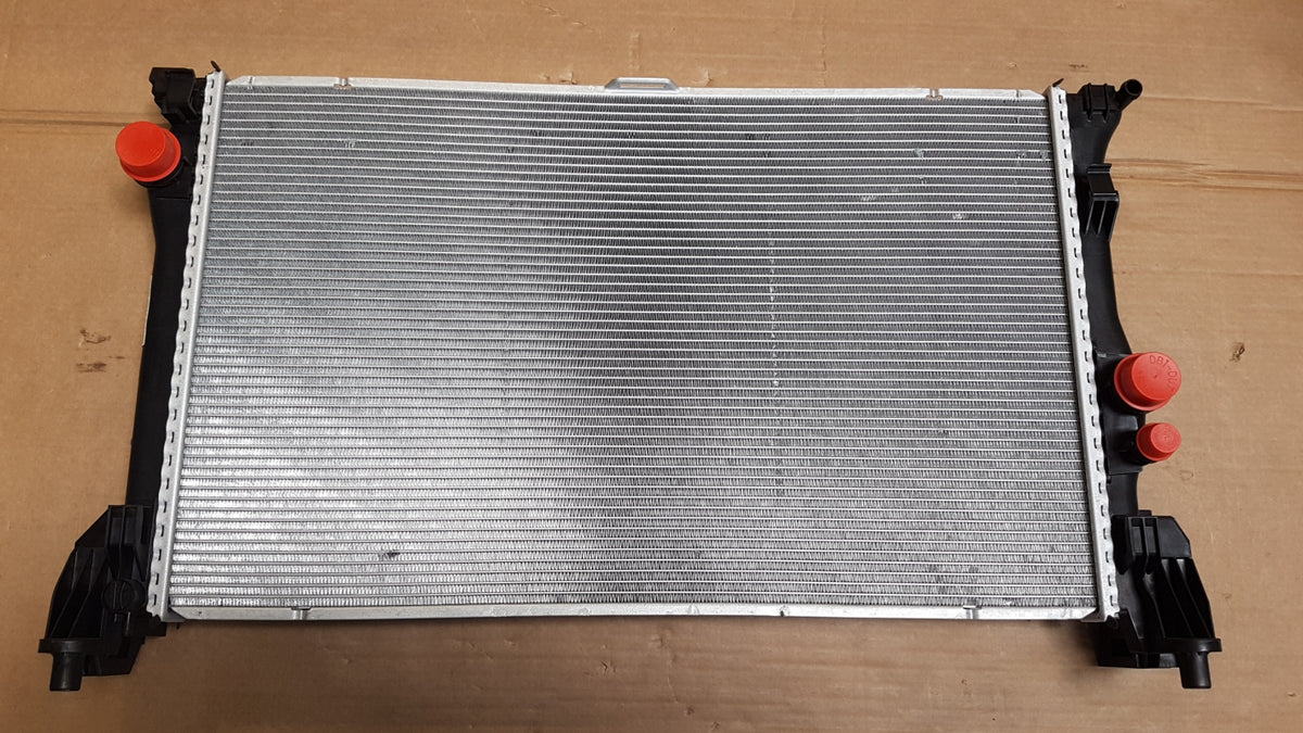 Original MERCEDES-BENZ V-klasse W447 Vito Motor Wasserkühler A4475010001