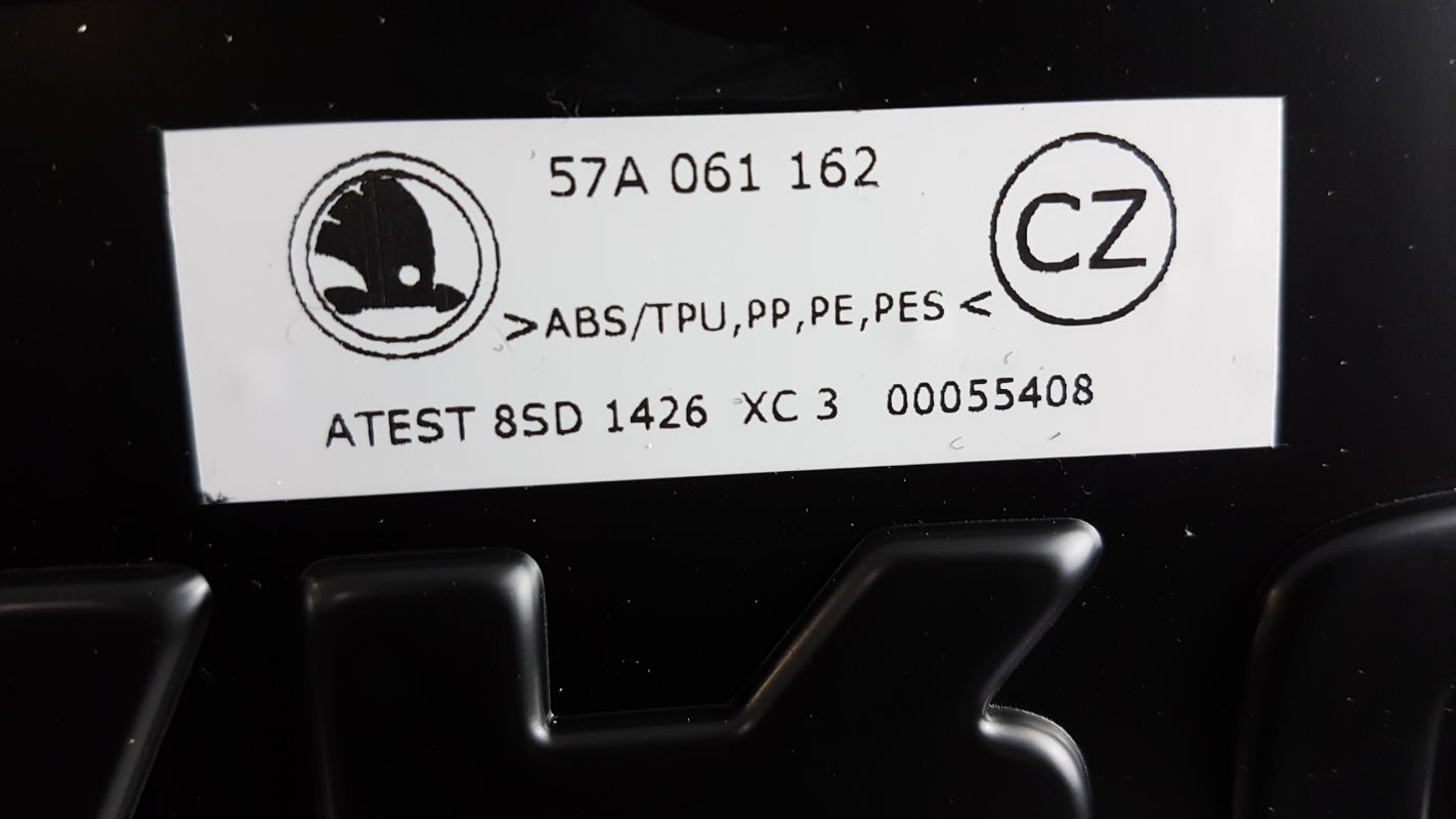 Original OE Volkswagen Gepäckraumwanne 57A061162