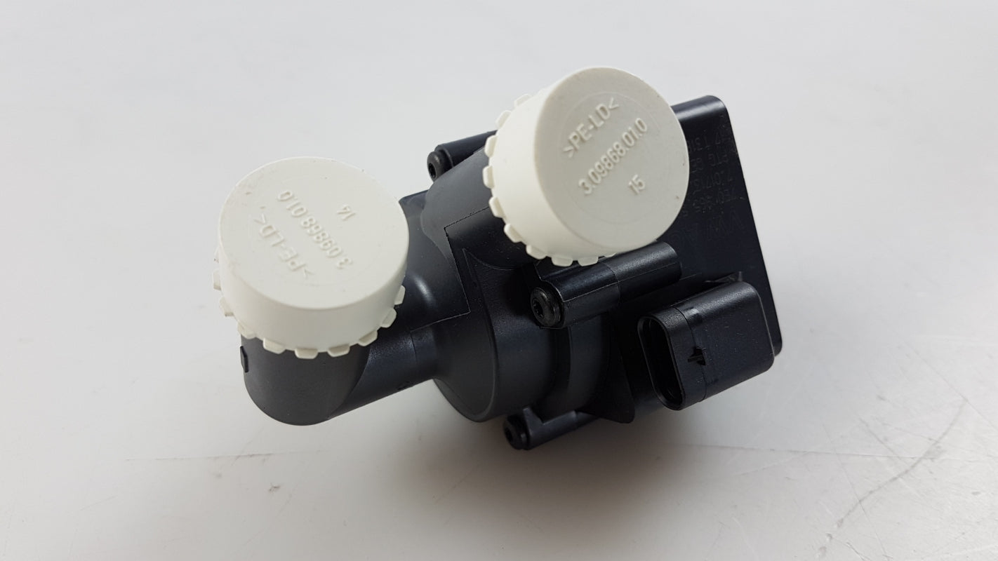 Original VW Passat A3 SKODA Octavia Superb additional water pump 2.0 TDi 7E0965561F 