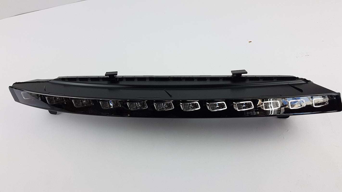 Original AUDI Q7 4L 10-15 LED Blinkleuchte vorne rechts 4L0953042D