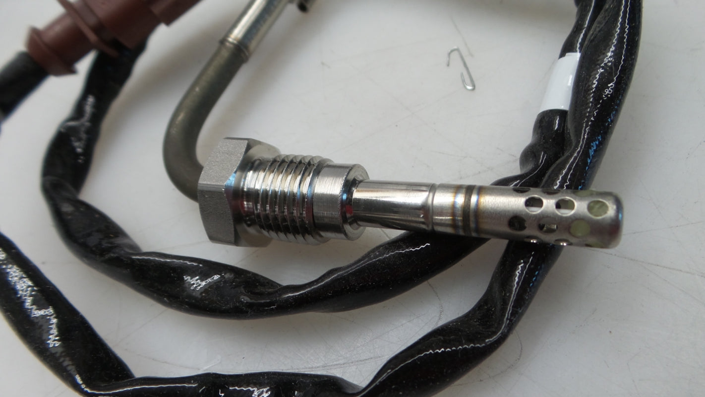 Original AUDI A3 VW Beetle Golf VI Jetta 2.0TDI Abgastemperaturgeber 03L906088J