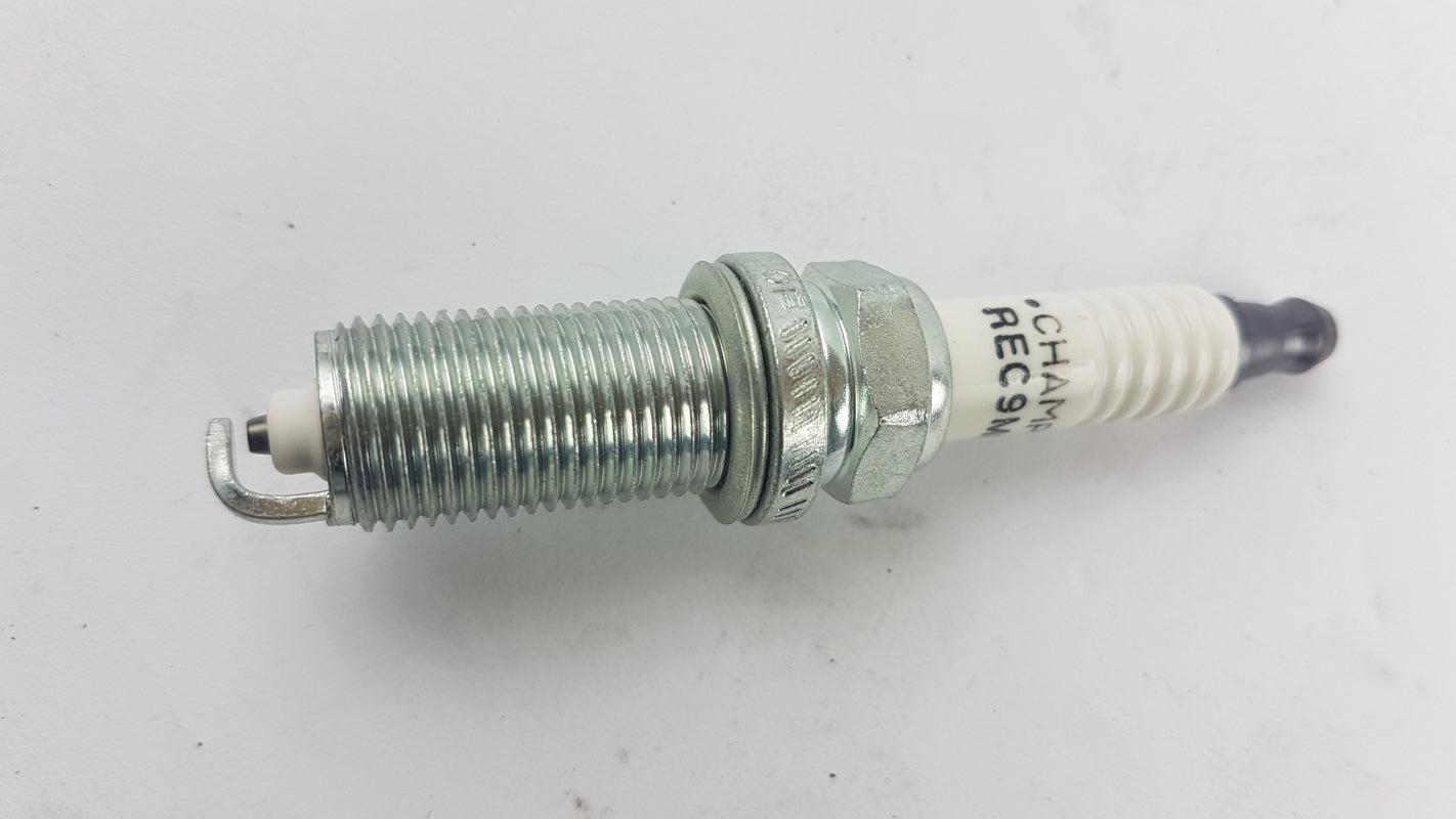 Original OE Peugeot Zündkerze 5960F7