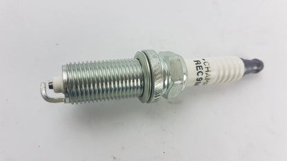 Original OE Peugeot Zündkerze 5960F7