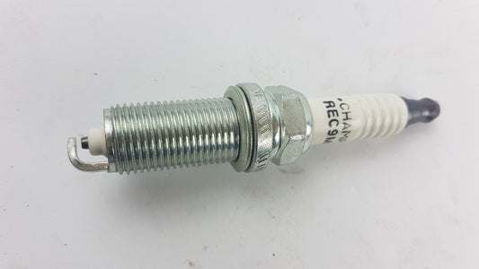 Original OE Peugeot Zündkerze 5960F7